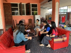 S__75309060_0.jpg - เทศบาลตำบลสันป่าตองร่วมกับสำนักงานพัฒนาสังคมและความมั่นคงของมนุษย์จังหวัดเชียงใหม่ลงพื้นที่เยี่ยมบ้านผู้พิการ ในเขตเทศบาลตำบลสันป่าตอง | https://www.sanpatong.go.th
