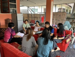S__75309063_0.jpg - เทศบาลตำบลสันป่าตองร่วมกับสำนักงานพัฒนาสังคมและความมั่นคงของมนุษย์จังหวัดเชียงใหม่ลงพื้นที่เยี่ยมบ้านผู้พิการ ในเขตเทศบาลตำบลสันป่าตอง | https://www.sanpatong.go.th