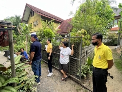 S__43679768_0.jpg - ลงพื้นที่สำรวจและประมาณการการปรับปรุงซ่อมแซมบ้านคนพิการและผู้สูงอายุ บ้านช่างกระดาษ | https://www.sanpatong.go.th
