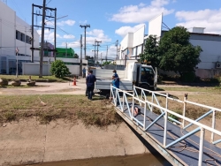 4.jpg - กองช่าง เทศบาลตำบลสันป่าตอง ดำเนินการซ่อมแซมสะพานชำรุด บริเวณหลังธนาคารกรุงไทย | https://www.sanpatong.go.th