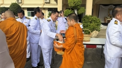 S__16547858.jpg - เทศบาลตำบลสันป่าตอง ได้เข้าร่วมในพิธีเจริญพระพุทธมนต์ ถวายพระราชกุศลแด่ พระบาทสมเด็จพระมงกุฎเกล้าเจ้าอยู่หัวเนื่องในโอกาสวันคล้ายวันสวรรคตครบ 100 ปี 25 พฤศจิกายน 2568 และสมเด็จพระเจ้าบรมวงศ์เธอ เจ้าฟ้าเพชรรัตนราชสุดา สิริโสภาพัณณวดี | https://www.sanpatong.go.th