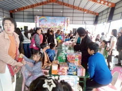 237899_0.jpg - กองการศึกษา เทศบาลตำบลสันป่าตอง จัดโครงการสานฝันวันเด็กแห่งชาติ ปีพ.ศ.2569 | https://www.sanpatong.go.th