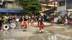 S__20348952.jpg - ร่วมพิธีรดน้ำดำหัวนายอำเภอสันป่าตอง สืบสานประเพณีสงกรานต์ 2569 | https://www.sanpatong.go.th