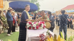 S__20348970.jpg - ร่วมพิธีรดน้ำดำหัวนายอำเภอสันป่าตอง สืบสานประเพณีสงกรานต์ 2569 | https://www.sanpatong.go.th