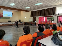 โครงการอบรมเชิงปฏิบัติการการให้ความรู้ในการป้องกันโรคติดเชื้อไวรัสโคโรนา 2019 และการจัดทำหน้ากากอนามัยเพื่อการป้องกันตนเอง ภายใต้โครงการเฝ้าระวังป้องกันโรคติดต่อ ภาพที่ 7 | https://www.sanpatong.go.th