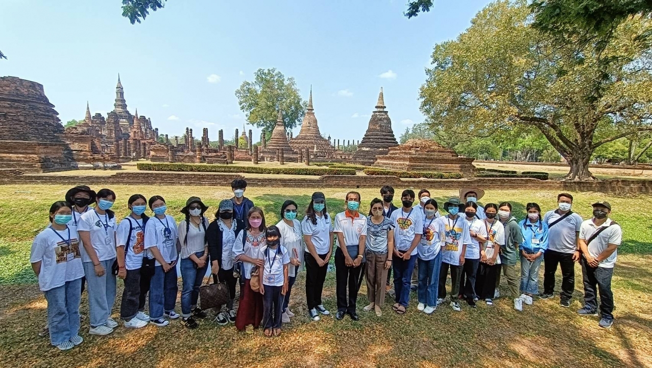 เทศบาลตำบลสันป่าตอง ได้จัดโครงการพัฒนาเด็กและเยาวชน (กิจกรรมทัศนศึกษาแหล่งเรียนรู้ประวัติศาสตร์ จังหวัดสุโขทัย) ระหว่างวันที่ 18 - 20 มีนาคม 2565 ภาพที่ 31 | https://www.sanpatong.go.th