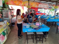 ลงพื้นที่ให้คำแนะนำผู้ประกอบการร้านอาหาร ในเขตเทศบาลฯ  รองรับสุขภาพดีวิถีใหม่  ภาพที่ 7 | https://www.sanpatong.go.th
