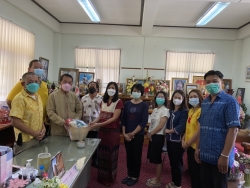 พิธีรดน้ำดำหัวของเทศบาลตำบลสันป่าตอง  เนื่องในโอกาสวันสงกรานต์ ประจำปี 2565 ภาพที่ 5 | https://www.sanpatong.go.th