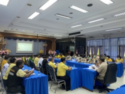 การประชุมผู้บริหาร สมาชิกสภาฯ หัวหน้าส่วนราชการและพนักงานเทศบาล ประจำเดือน มิถุนายน  2565 ภาพที่ 3 | https://www.sanpatong.go.th