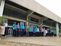 โรงเรียนผู้สูงอายุเทศบาลตำบลสันป่าตองได้ทำกิจกรรมการถักกระเป๋าโคเชต์เชือกฟอก ภาพที่ 1 | https://www.sanpatong.go.th