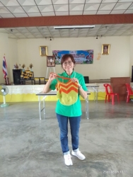 โรงเรียนผู้สูงอายุเทศบาลตำบลสันป่าตองได้ทำกิจกรรมการถักกระเป๋าโคเชต์เชือกฟอก ภาพที่ 8 | https://www.sanpatong.go.th