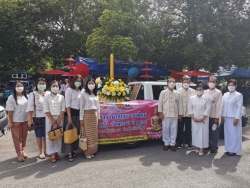 เทศบาลตำบลสันป่าตองร่วมกิจกรรมโครงการคาราวานบุญ ถวายเทียน งดเหล้าเข้าพรรษา ปี 2565 อำเภอสันป่าตอง ภาพที่ 11 | https://www.sanpatong.go.th