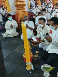 เทศบาลตำบลสันป่าตองร่วมกิจกรรมโครงการคาราวานบุญ ถวายเทียน งดเหล้าเข้าพรรษา ปี 2565 อำเภอสันป่าตอง ภาพที่ 2 | https://www.sanpatong.go.th