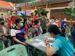 กิจกรรมโครงการตรวจสุขภาพเคลื่อนที่ ประจำปี  ๒๕๖๕ ภาพที่ 7 | https://www.sanpatong.go.th