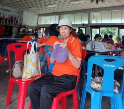โรงเรียนผู้สูงอายุเทศบาลตำบลสันป่าตอง จัดกิจกรรมการถักหมวกโครเชต์เชือกฟอก ภาพที่ 10 | https://www.sanpatong.go.th