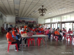 โรงเรียนผู้สูงอายุเทศบาลตำบลสันป่าตอง จัดกิจกรรมการประดิษฐ์ดอกกระดาษ ภาพที่ 2 | https://www.sanpatong.go.th