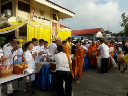 25102019_153722.jpg - พิธีบำเพ็ญกุศลและพิธีน้อมรำลึกเนื่องในวันคล้ายวันสวรรคตพระบาทสมเด็จพระบรมชนกาธิเบศร มหาภูมิพลอดุลยเดชมหาราช บรมนาถบพิตร | https://www.sanpatong.go.th