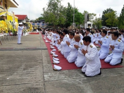 25102019_154023.jpg - พิธีบำเพ็ญกุศลและพิธีน้อมรำลึกเนื่องในวันคล้ายวันสวรรคตพระบาทสมเด็จพระบรมชนกาธิเบศร มหาภูมิพลอดุลยเดชมหาราช บรมนาถบพิตร | https://www.sanpatong.go.th