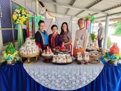 เทศบาลตำบลสันป่าตองร่วมกับหน่วยงานพัฒนาชุมชนอำเภอสันป่าตอง จัดงานโอทอป ณ ศาลาประชาคมหมู่บ้านศาลา หมู่ที่11 ตำบลยุหว่า อำเภอสันป่าตอง จังหวัดเชียงใหม่ ภาพที่ 12 | https://www.sanpatong.go.th