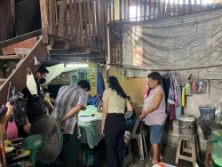 ฝ่ายแผนงานและงบประมาณ ร่วมกับพัฒนาสังคมและความมั่นคงของมนุษย์จังหวัดเชียงใหม่  ลงพื้นที่ตรวจกลุ่มผู้สูงอายุที่ขอรับการสนับสนุนงบประมาณในการปรับสภาพแวดล้อมที่อยู่อาศัยให้แก่ผู้สูงอายุ  ภาพที่ 3 | https://www.sanpatong.go.th