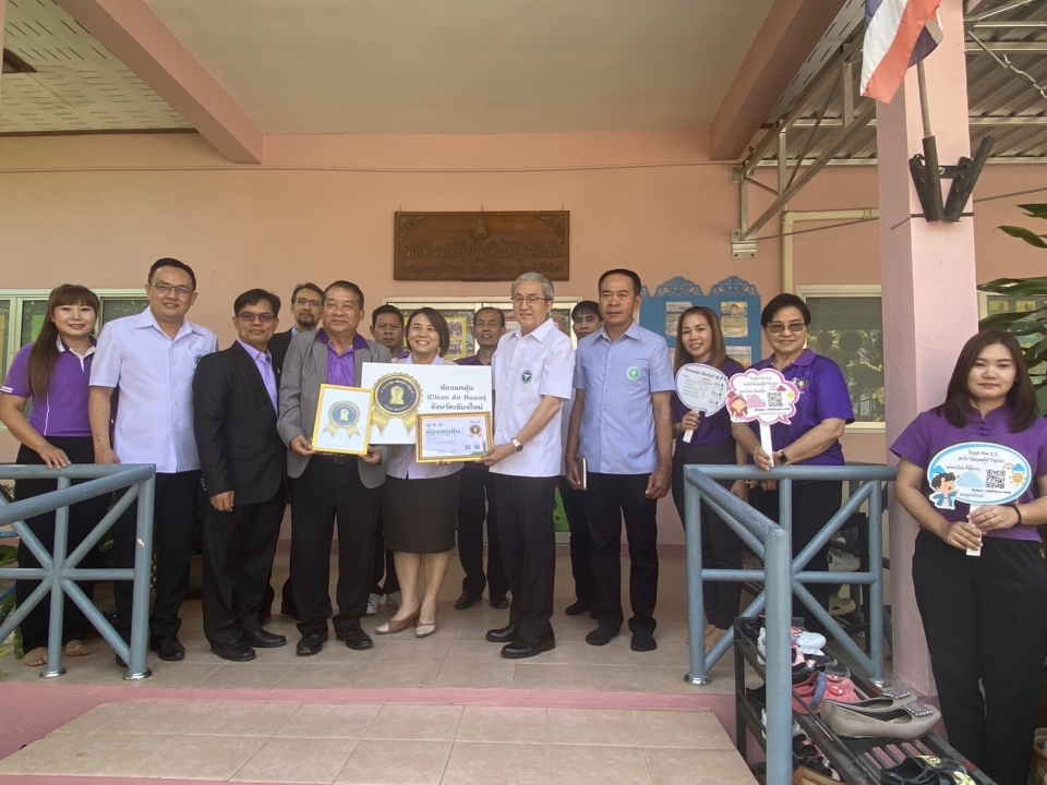 เทศบาลตำบลสันป่าตอง ต้อนรับการตรวจเยี่ยมศูนย์พัฒนาเด็กเล็กเทศบาลตำบลสันป่าตอง ของสาธารณสุขนิเทศก์ เขตสุขภาพที่ 1 (แพทย์หญิงบุญศิริ  จันศิริมงคล) ภาพที่ 12 | https://www.sanpatong.go.th