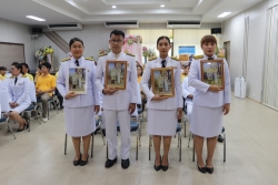 S__4857880.jpg - พิธีรับพระราชทานพระบรมฉายาลักษณ์ พระบาทสมเด็จพระเจ้าอยู่หัว และสมเด็จพระนางเจ้าฯ พระบรมราชนี | https://www.sanpatong.go.th