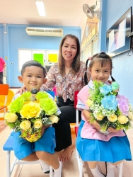 ศูนย์พัฒนาเด็กเล็ก เทศบาลตำบลสันป่าตอง ได้จัดโครงการเรียนรู้สู่โลกกว้างอนุบาลวัยใส (กิจกรรมวันไหว้ครู ศูนย์พัฒนาเด็กเล็กฯ) ประจำปีงบประมาณ พ.ศ.2567 ภาพที่ 22 | https://www.sanpatong.go.th