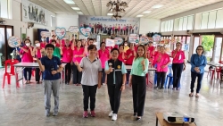 โรงเรียนผู้สูงอายุเทศบาลตำบลสันป่าตอง ได้เข้าร่วมอบรมในโครงการผู้บริโภครู้เท่าทันอันตรายจากการถูกหลอกซื้อสินค้าออนไลน์ จากชมรมใจเขาใจเรา   ภาพที่ 15 | https://www.sanpatong.go.th