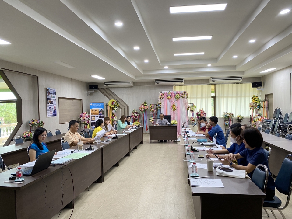 การประชุมเตรียมความพร้อม โครงการ 1 อปท. 1 สวนสมุนไพร  เฉลิมพระเกียรติฯ และ โครงการอนุรักษ์ พันธุกรรมพืชอันเนื่องมาจากพระราชดำริฯ  ภาพที่ 7 | https://www.sanpatong.go.th