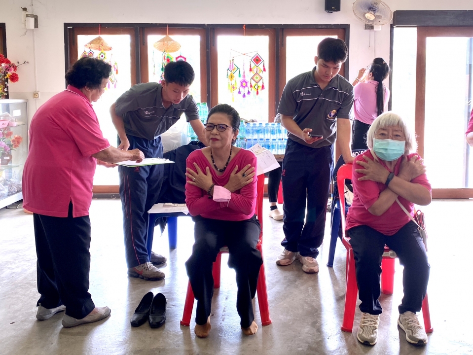 โรงเรียนผู้สูงอายุเทศบาลตำบลสันป่าตองได้เข้าร่วมโครงการพลศึกษาและกีฬากับการพัฒนาเด็ก เยาวชน และประชาชนในชุมชนให้มีสุขภาวะที่ดี โดยคณะศึกษาศาสตร์ มหาวิทยาลัยการกีฬาแห่งชาติ วิทยาเขตเชียงใหม่ ภาพที่ 23 | https://www.sanpatong.go.th
