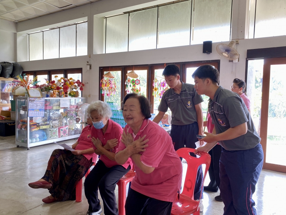 โรงเรียนผู้สูงอายุเทศบาลตำบลสันป่าตองได้เข้าร่วมโครงการพลศึกษาและกีฬากับการพัฒนาเด็ก เยาวชน และประชาชนในชุมชนให้มีสุขภาวะที่ดี โดยคณะศึกษาศาสตร์ มหาวิทยาลัยการกีฬาแห่งชาติ วิทยาเขตเชียงใหม่ ภาพที่ 24 | https://www.sanpatong.go.th