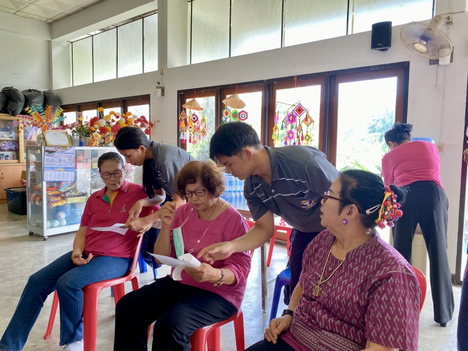 โรงเรียนผู้สูงอายุเทศบาลตำบลสันป่าตองได้เข้าร่วมโครงการพลศึกษาและกีฬากับการพัฒนาเด็ก เยาวชน และประชาชนในชุมชนให้มีสุขภาวะที่ดี โดยคณะศึกษาศาสตร์ มหาวิทยาลัยการกีฬาแห่งชาติ วิทยาเขตเชียงใหม่ ภาพที่ 28 | https://www.sanpatong.go.th