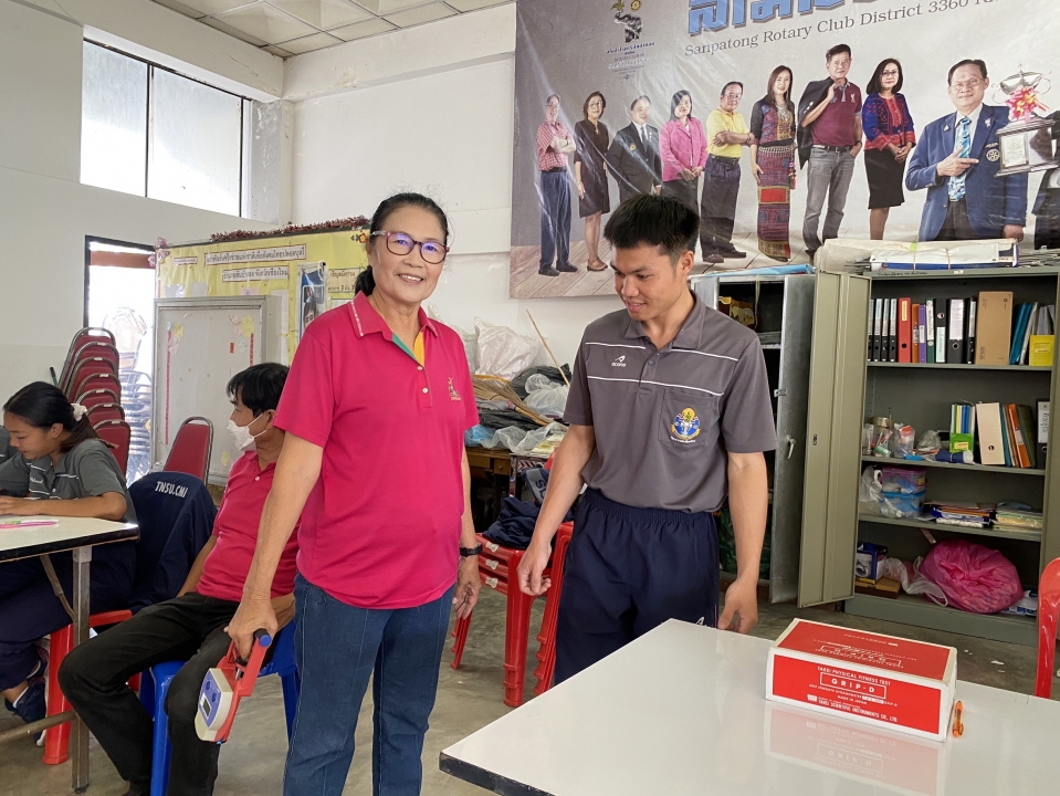 โรงเรียนผู้สูงอายุเทศบาลตำบลสันป่าตองได้เข้าร่วมโครงการพลศึกษาและกีฬากับการพัฒนาเด็ก เยาวชน และประชาชนในชุมชนให้มีสุขภาวะที่ดี โดยคณะศึกษาศาสตร์ มหาวิทยาลัยการกีฬาแห่งชาติ วิทยาเขตเชียงใหม่ ภาพที่ 33 | https://www.sanpatong.go.th