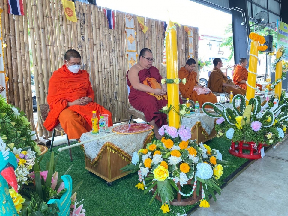 เทศบาลตำบลสันป่าตอง ได้จัดโครงการส่งเสริมทำนุบำรุงศาสนา ถวายเทียนพรรษา ประจำปีงบประมาณ พ.ศ.2567 ภาพที่ 24 | https://www.sanpatong.go.th
