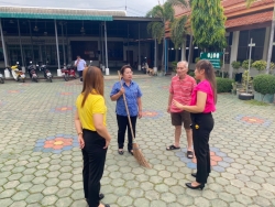 เทศบาลตำบลสันป่าตอง ได้ร่วมจัดกิจกรรม "รวมพลังสร้างสัปปายะสู่วัดด้วยวิถี 5ส (Big Cleaning Day)" ภาพที่ 8 | https://www.sanpatong.go.th