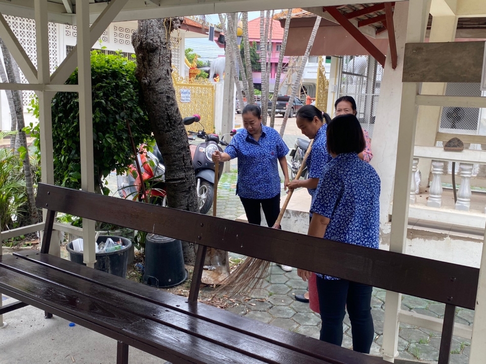 เทศบาลตำบลสันป่าตอง ได้ร่วมจัดกิจกรรม "รวมพลังสร้างสัปปายะสู่วัดด้วยวิถี 5ส (Big Cleaning Day)" ภาพที่ 18 | https://www.sanpatong.go.th