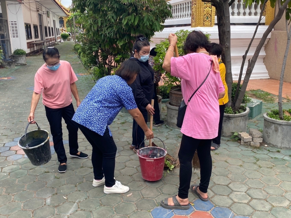 เทศบาลตำบลสันป่าตอง ได้ร่วมจัดกิจกรรม "รวมพลังสร้างสัปปายะสู่วัดด้วยวิถี 5ส (Big Cleaning Day)" ภาพที่ 20 | https://www.sanpatong.go.th
