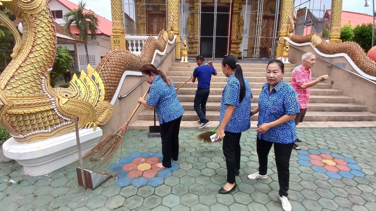 เทศบาลตำบลสันป่าตอง ได้ร่วมจัดกิจกรรม "รวมพลังสร้างสัปปายะสู่วัดด้วยวิถี 5ส (Big Cleaning Day)" ภาพที่ 46 | https://www.sanpatong.go.th