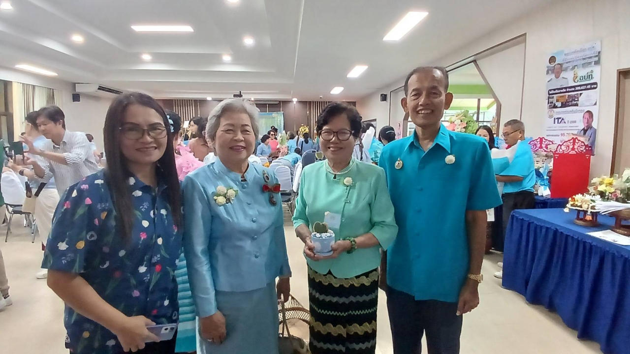 เทศบาลตำบลสันป่าตอง ได้จัดโครงการพ่อแม่ตัวอย่าง (กิจกรรมแม่ตัวอย่าง)ประจำปีงบประมาณ พ.ศ.2567 ภาพที่ 12 | https://www.sanpatong.go.th