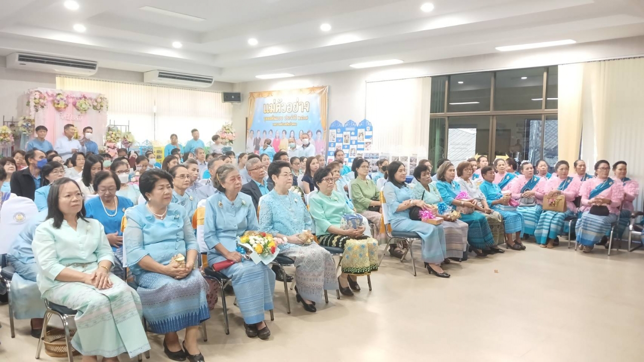 เทศบาลตำบลสันป่าตอง ได้จัดโครงการพ่อแม่ตัวอย่าง (กิจกรรมแม่ตัวอย่าง)ประจำปีงบประมาณ พ.ศ.2567 ภาพที่ 15 | https://www.sanpatong.go.th