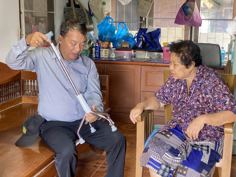 เทศบาลตำบลสันป่าตองส่งมอบ เครื่องอุปโภคบริโภค แพมเพิส และกายอุปกรณ์ช่วยเหลือความพิการ แก่กลุ่มผู้เปราะบาง ผู้สูงอายุ และผู้พิการ ภายในเขตพื้นที่เทศบาลตำบลสันป่าตอง จำนวน 22 ราย ภาพที่ 32 | https://www.sanpatong.go.th