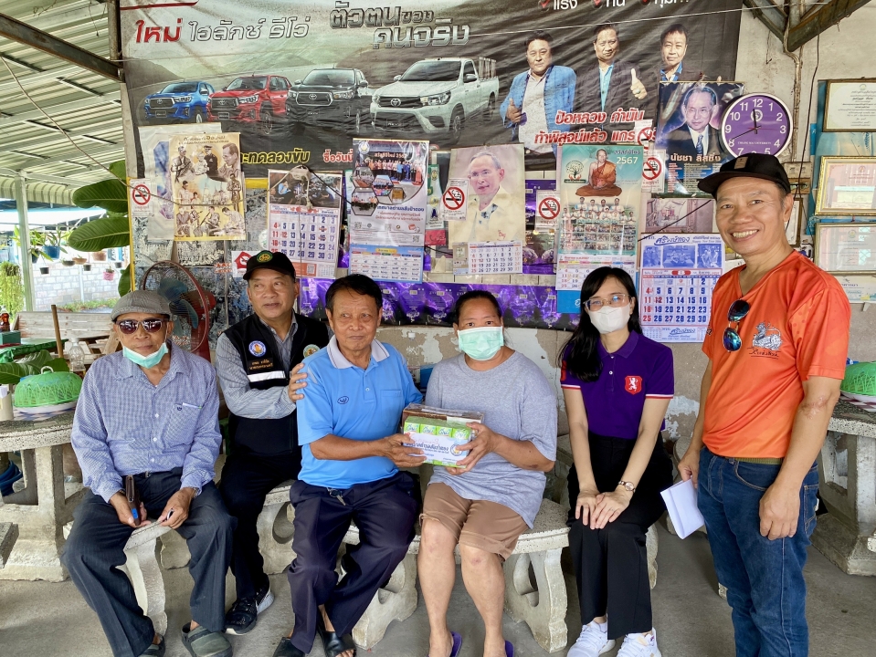 เทศบาลตำบลสันป่าตองส่งมอบ เครื่องอุปโภคบริโภค แพมเพิส และกายอุปกรณ์ช่วยเหลือความพิการ แก่กลุ่มผู้เปราะบาง ผู้สูงอายุ และผู้พิการ ภายในเขตพื้นที่เทศบาลตำบลสันป่าตอง จำนวน 22 ราย ภาพที่ 47 | https://www.sanpatong.go.th