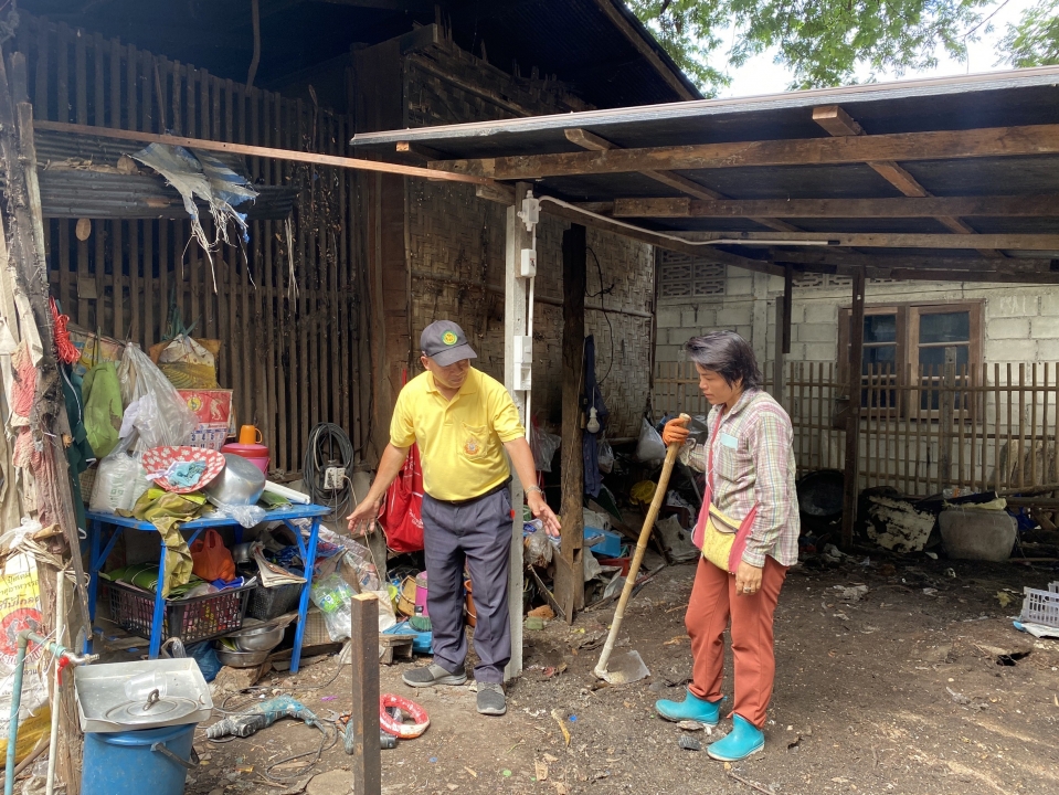 เทศบาลตำบลสันป่าตอง มอบเงินสนันสนุน ในโครงการปรับสภาพแวดล้อมและสิ่งอำนวยความสะดวกของผู้สูงอายุให้เหมาะสมและปลอดภัย ให้แก่นางทองเพียร โสติผล ภาพที่ 10 | https://www.sanpatong.go.th