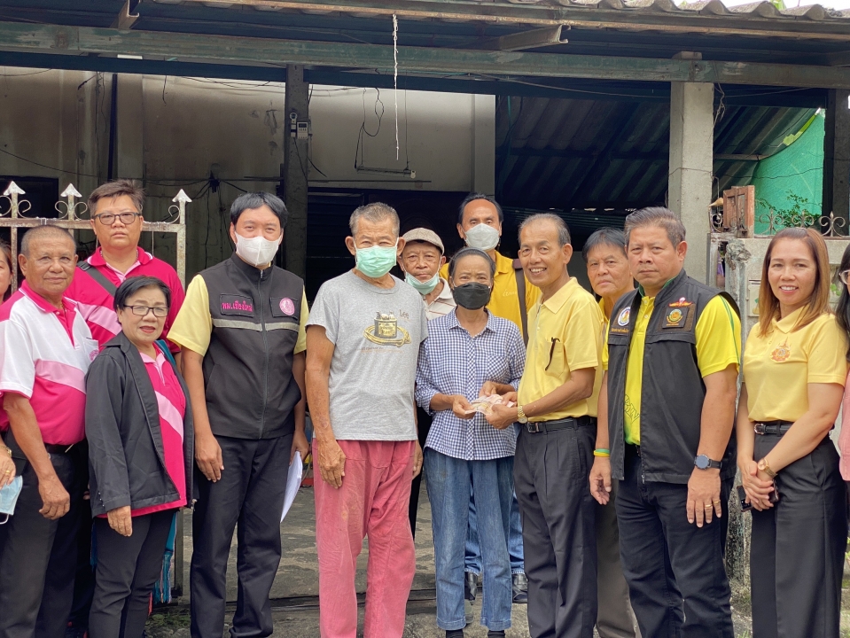 เทศบาลตำบลสันป่าตอง ร่วมกับ สำนักงานพัฒนาสังคมและความมั่นคงของมนุษย์ จ.เชียงใหม่ มอบเงิน ช่วยเหลือ และแพมเพิส ให้แก่ผู้สูงอายุ ผู้พิการ และกลุ่มเปราะบางทางสังคม ในเขตพื้นที่เทศบาลฯ จำนวน 5 ราย ภาพที่ 17 | https://www.sanpatong.go.th