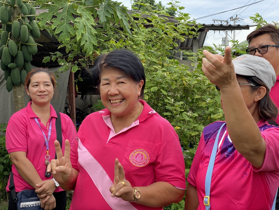 เทศบาลตำบลสันป่าตอง ร่วมกับ สำนักงานพัฒนาสังคมและความมั่นคงของมนุษย์ จ.เชียงใหม่ มอบเงิน ช่วยเหลือ และแพมเพิส ให้แก่ผู้สูงอายุ ผู้พิการ และกลุ่มเปราะบางทางสังคม ในเขตพื้นที่เทศบาลฯ จำนวน 5 ราย ภาพที่ 25 | https://www.sanpatong.go.th