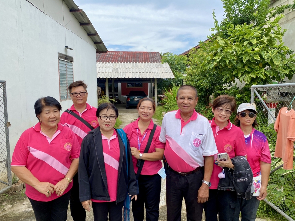 เทศบาลตำบลสันป่าตอง ร่วมกับ สำนักงานพัฒนาสังคมและความมั่นคงของมนุษย์ จ.เชียงใหม่ มอบเงิน ช่วยเหลือ และแพมเพิส ให้แก่ผู้สูงอายุ ผู้พิการ และกลุ่มเปราะบางทางสังคม ในเขตพื้นที่เทศบาลฯ จำนวน 5 ราย ภาพที่ 37 | https://www.sanpatong.go.th