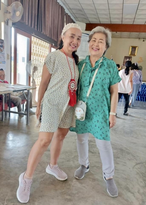 โรงเรียนผู้สูงอายุเทศบาลตำบลสันป่าตอง นำเสนอผลงานกิจกรรมตัดเย็บเสื้อแขนกุด (สัปดาห์ที่2) ประจำปี พ.ศ.2567 ภาพที่ 16 | https://www.sanpatong.go.th