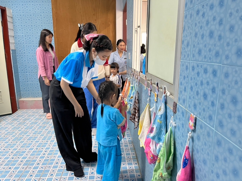 เทศบาลตำบลสันป่าตอง ได้จัดโครงการส่งเสริมการเรียนรู้ตามอัธยาศัยให้กับประชาชนในเขตเทศบาลตำบลสันป่าตอง (กิจกรรมครั้งที่ 1) ประจำปีงบประมาณ พ.ศ.2568 ภาพที่ 41 | https://www.sanpatong.go.th
