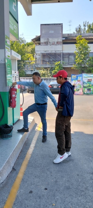 เทศบาลตำบลสันป่าตอง ตรวจ ลงพื้นที่ตรวจสอบสถานีบริการน้ำมัน ในเขตเทศบาลฯจำนวน 3 แห่ง  เพื่อต่ออายุใบอนุญาตประกอบกิจการน้ำมัน ปี พ.ศ.2568  ภาพที่ 8 | https://www.sanpatong.go.th