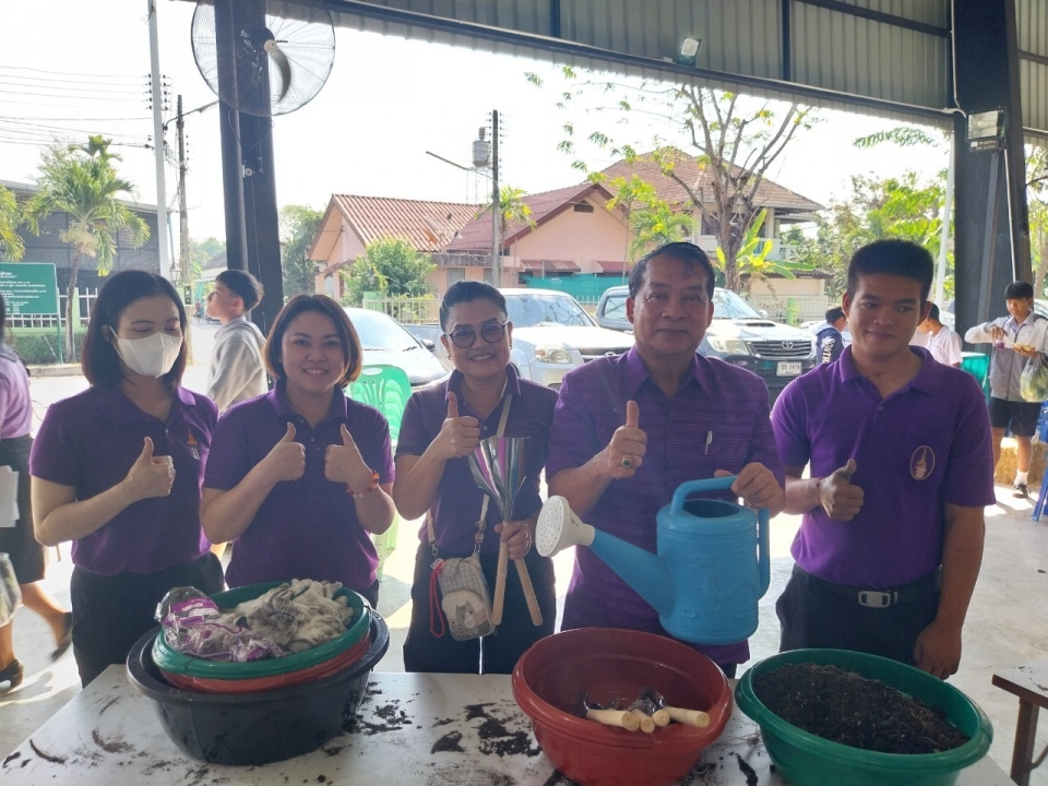 เทศบาลตำบลสันป่าตอง ได้ดำเนินการจัดกิจกรรมโครงการอนุรักษ์พันธุกรรมพืชอันเนื่องมาจากพระราชดำริฯ ภาพที่ 8 | https://www.sanpatong.go.th